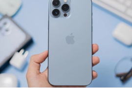 Giá iPhone 13 bất ngờ tăng mạnh