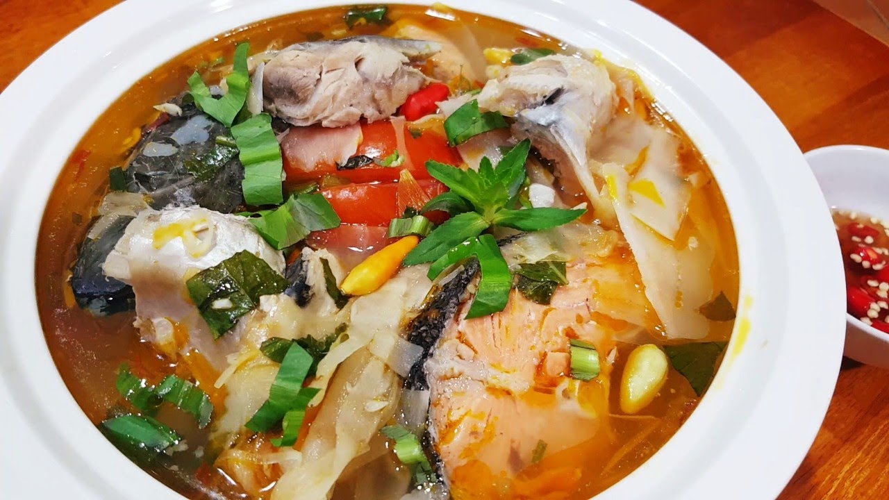 Cách làm đầu cá hồi nấu măng chua thanh nhẹ cho cả gia đình - HAG Việt ...