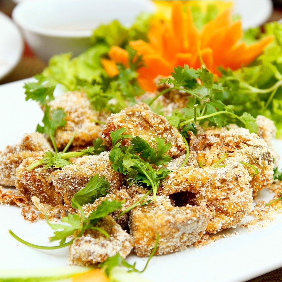 Cách làm gà rang muối ngon chuẩn như nhà hàng