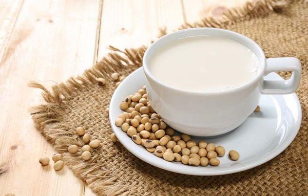 8 trường hợp không nên uống sữa đậu nành