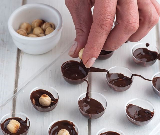 Xem Ngay: Cách làm kẹo socola siêu đơn giản - dễ hơn ăn kẹo - Thiết Kế Xinh