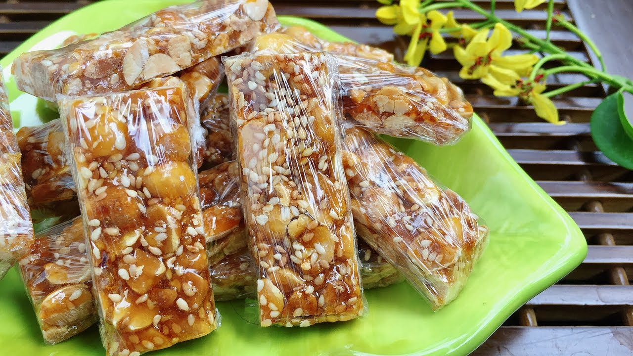 Cách làm Kẹo lạc (Kẹo đậu phộng) truyền thống siêu giòn | Homemade ...