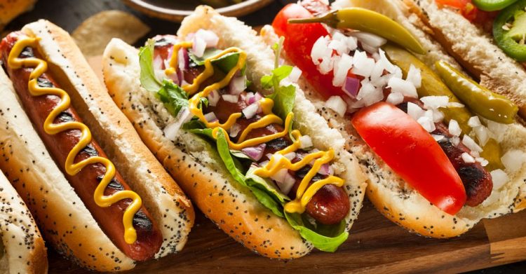 Cách làm bánh hot dog – thơm ngon chuẩn vị Mỹ