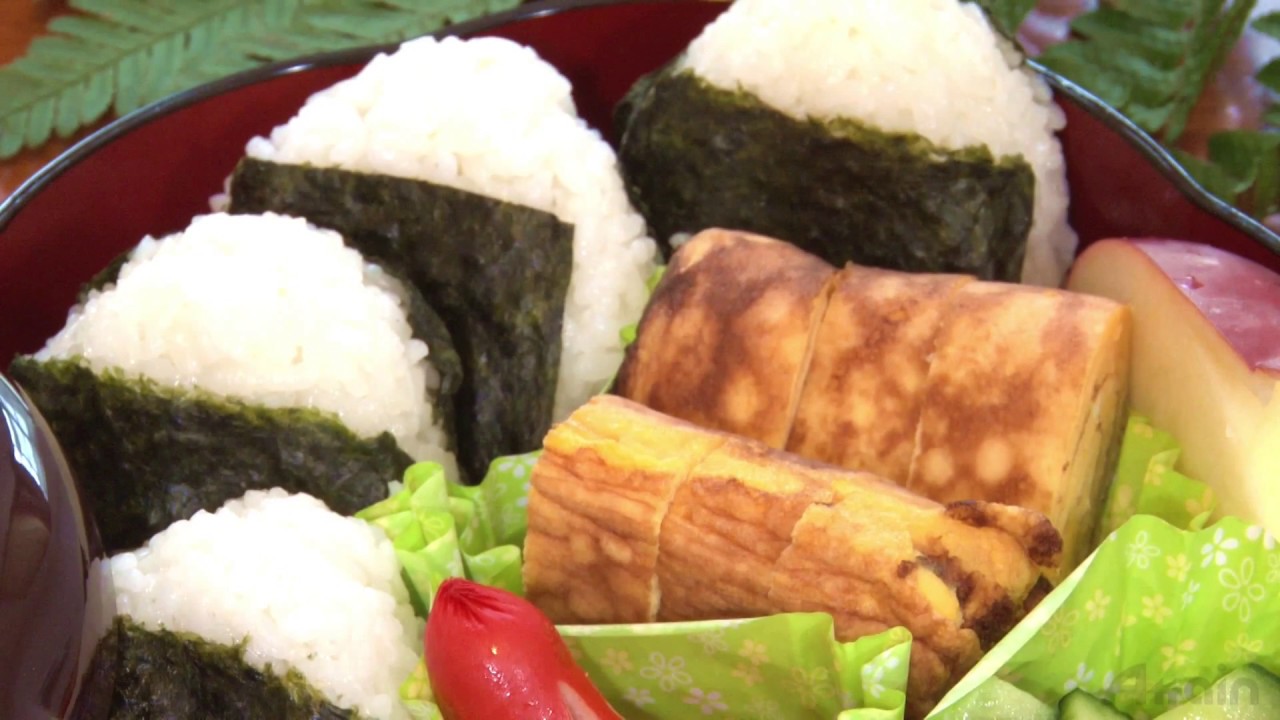 Cách làm cơm nắm Onigiri Món ăn gia đình Nhật Bản【日本通TV】