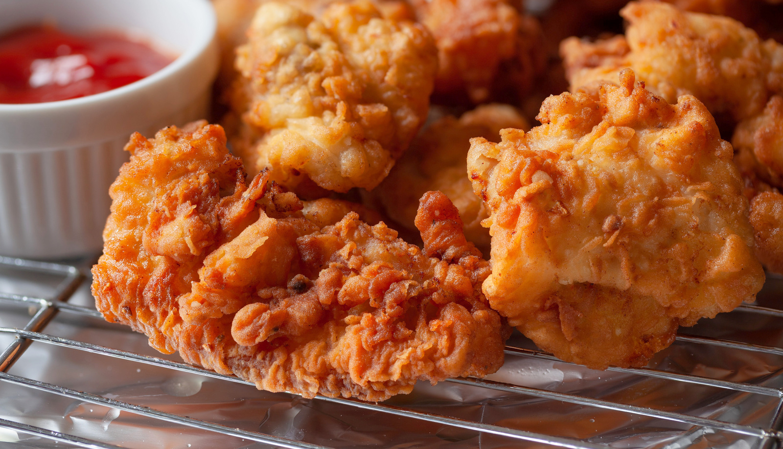 Cách làm Gà rán KFC - Savoury DaysSavoury Days