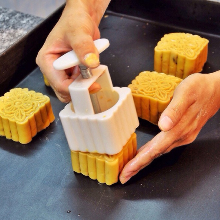 Cách làm bánh trung thu thập cẩm CỰC NGON - tmsquynhon.com.vn