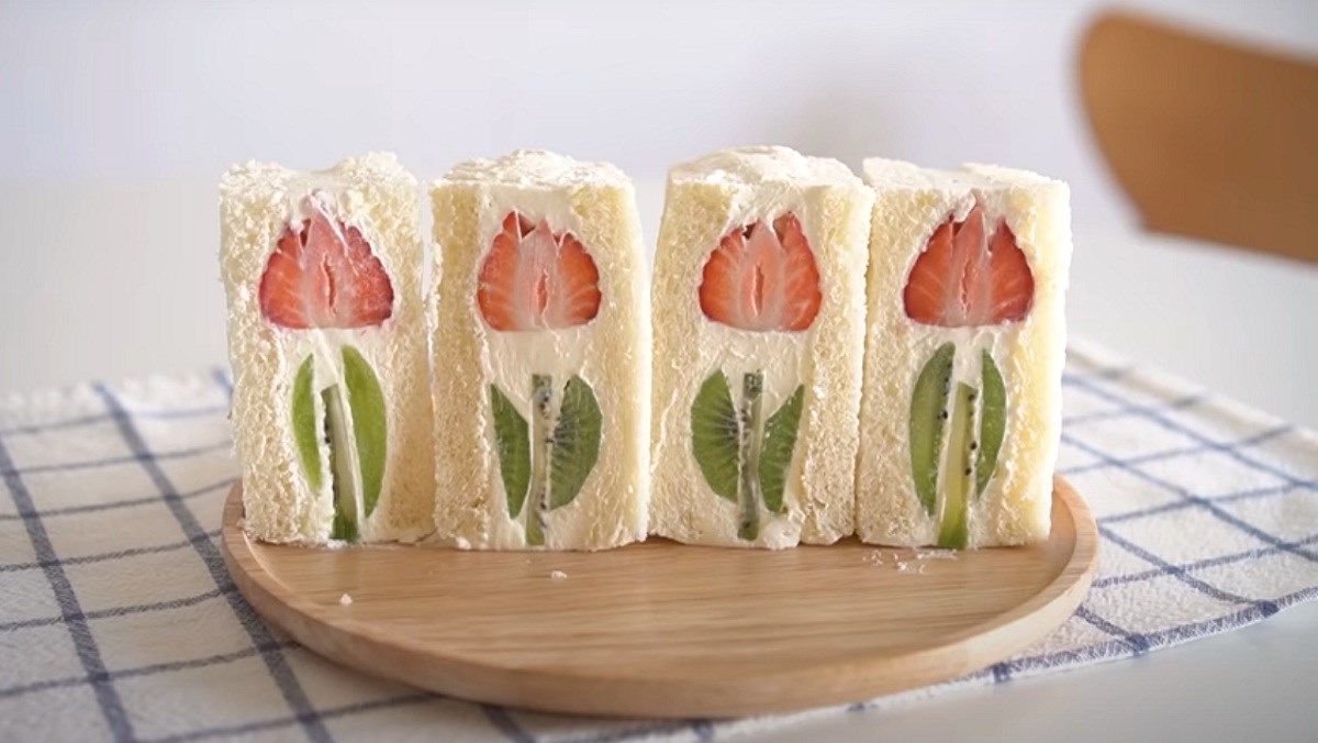 Cách làm bánh mì sandwich kẹp hoa siêu xinh hấp dẫn đơn giản