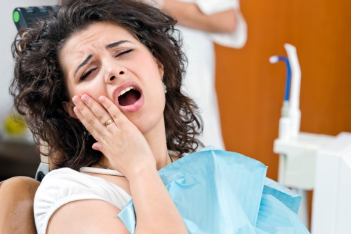 Nhức răng làm sao hết nhanh nhất? | Chữa trị các bệnh lý răng miệng số ...