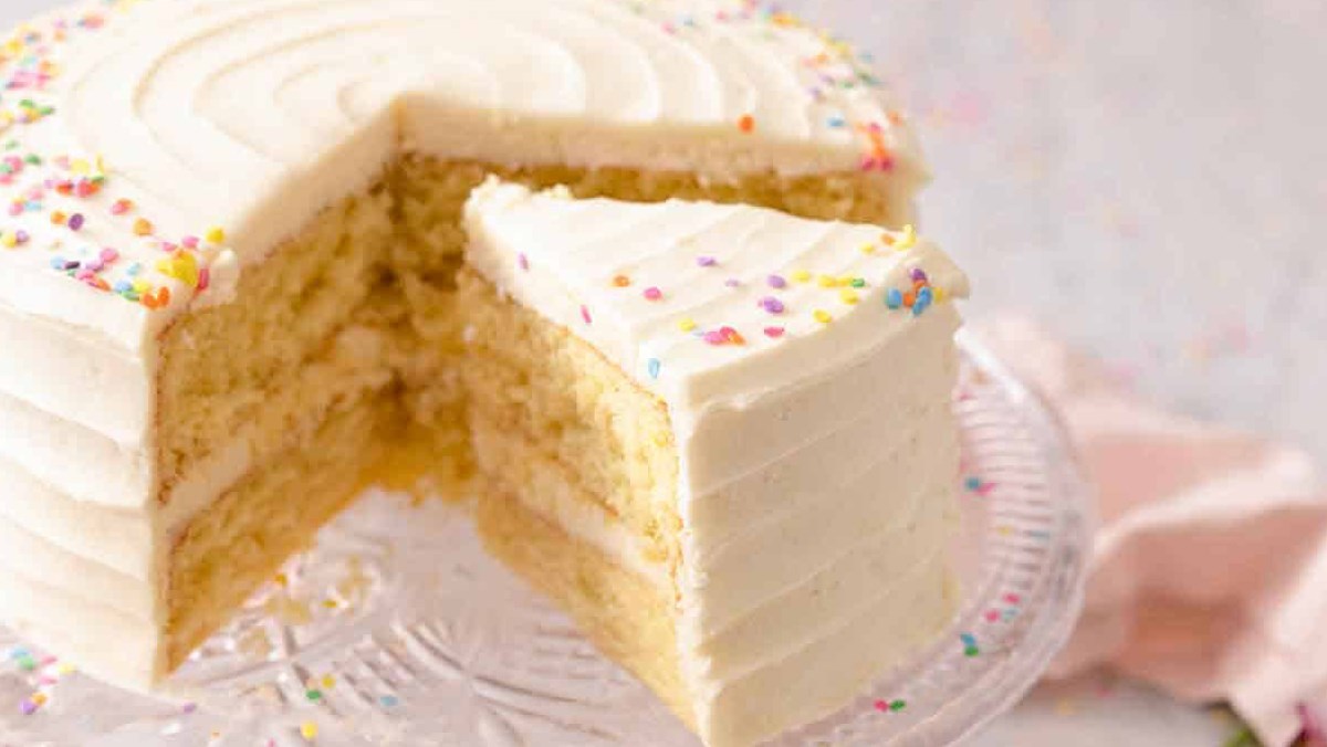 Hướng dẫn cách làm kem làm bánh sinh nhật tại nhà với cách làm dễ dàng
