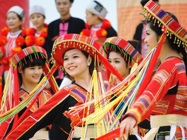 lễ hội truyền thống ở làng văn hóa các dân tộc việt nam | Văn hóa, Việt ...