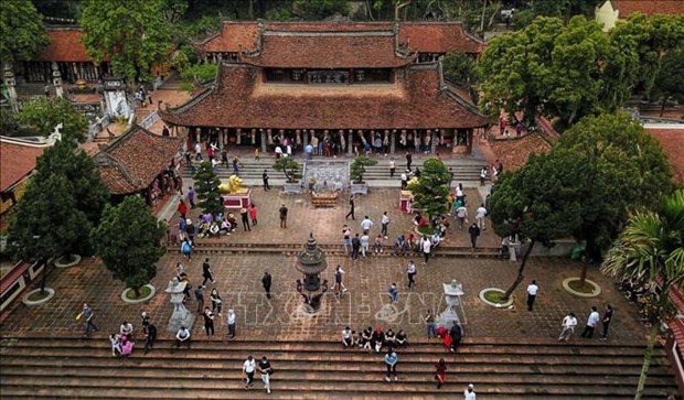 Hà Nội phấn đấu đón gần 1 triệu lượt khách tham quan chùa Hương | Du ...
