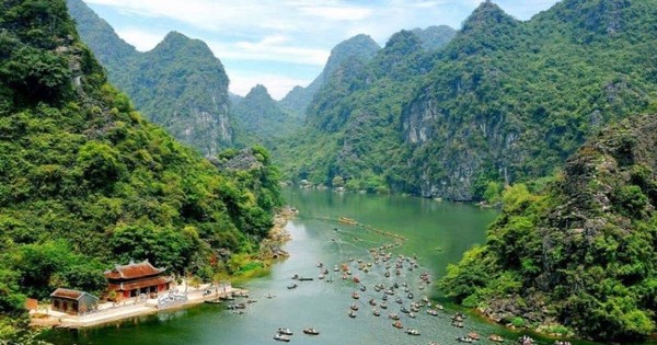 Khu du lịch sinh thái Tràng An, Ninh Bình tạm dừng bán vé tham quan
