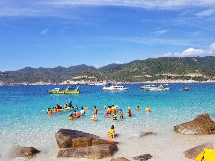 TOUR DU LỊCH ĐẢO BÌNH HƯNG CAM RANH 3N3Đ TỪ TPHCM