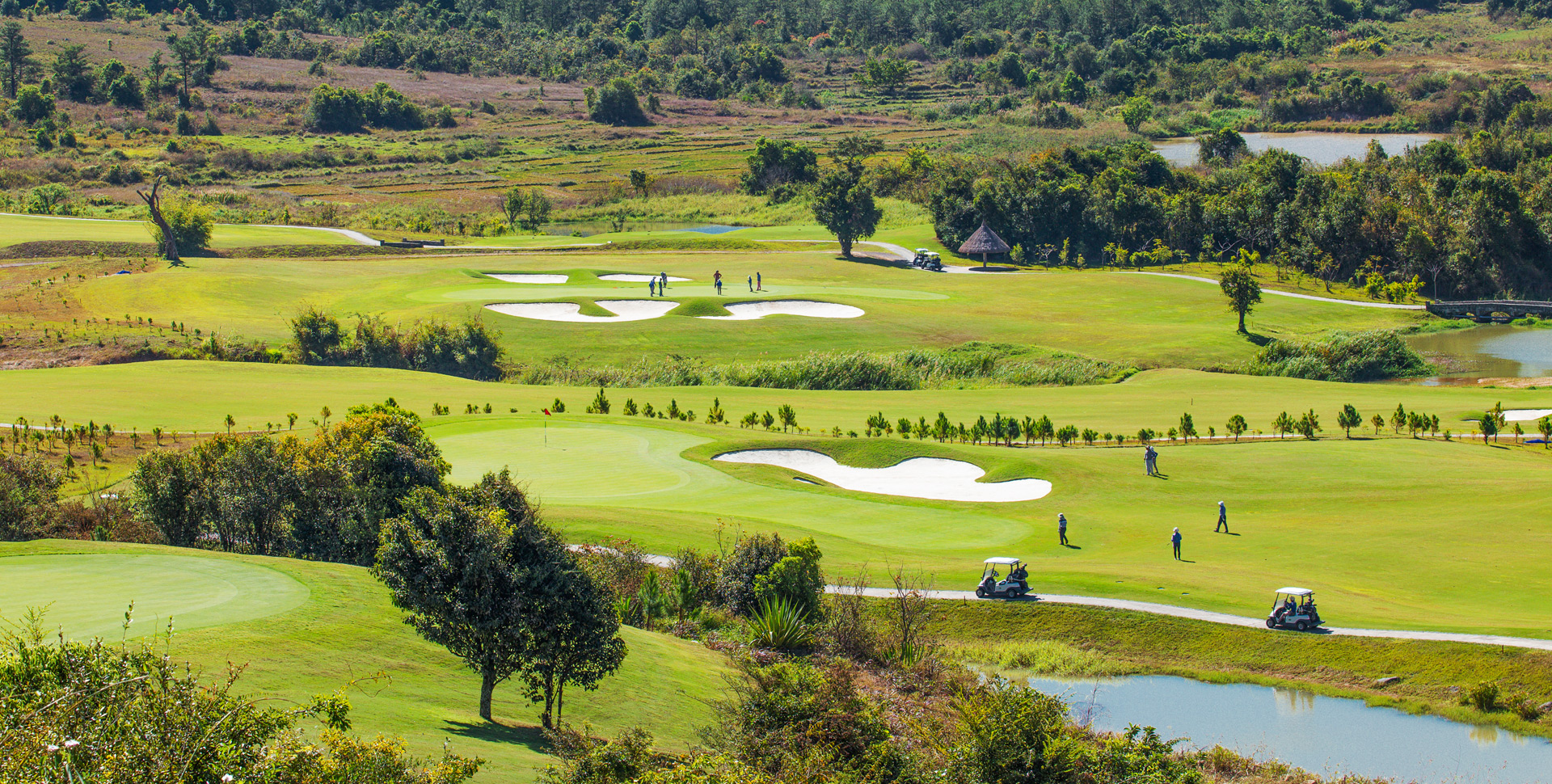 THE DALAT AT 1200 COUNTRY CLUB | Professional Reservation Dragon Golf