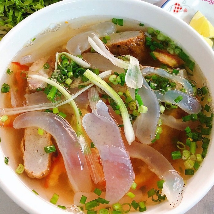Đặc sản Khánh Hòa: Top 12 món ăn đặc trưng, hấp dẫn nhất