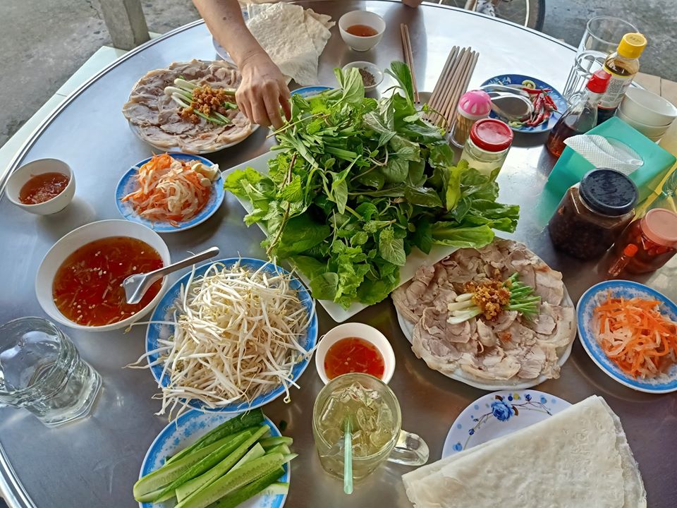 Những quán có món bánh tráng phơi sương cuộn rau rừng ngon ở Tây Ninh ...