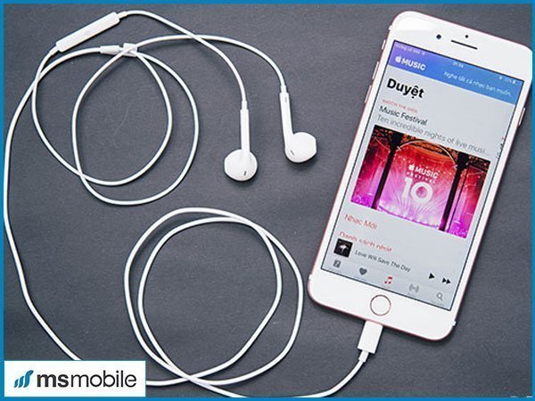 Dải loa thứ hai thực ra là một chiếc microphone