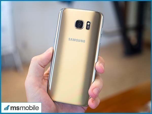 Samsung Galaxy S7 màu vàng