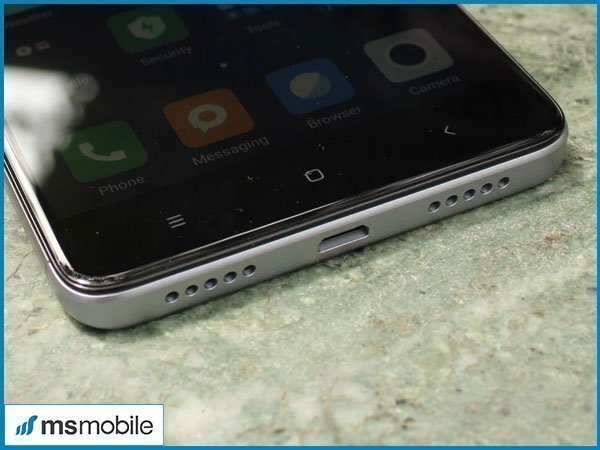 Xiaomi Redmi Note 4x đen nhám với chất lượng hoàn thiện