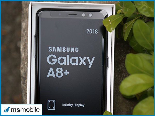 So sánh giá Samsung Galaxy A8 2018, A8 Plus 2018