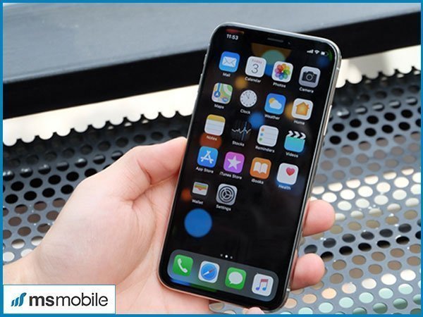 Mua iPhone X, X Plus Lưu Hữu Phước, Tạ Quang Bửu, Phạm Hùng