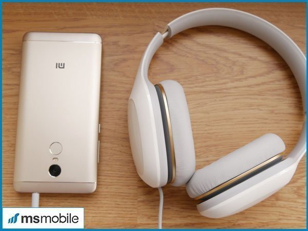 Xiaomi Redmi 4x thiết kế khung kim loại nhôm chắc chắn bo tròn các cạnh