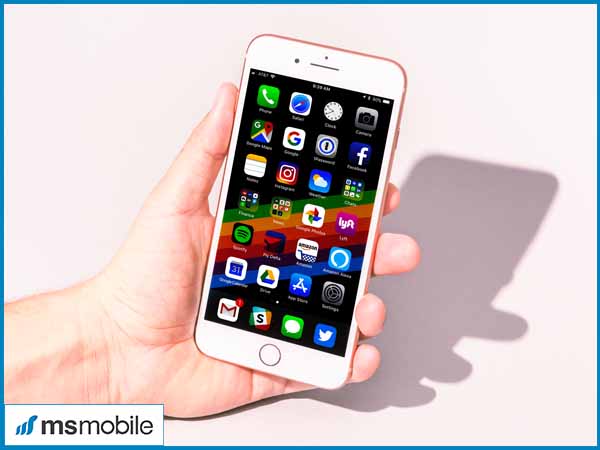 iPhone X đắt hơn nhiều so với iPhone 8 và iPhone 8 Plus