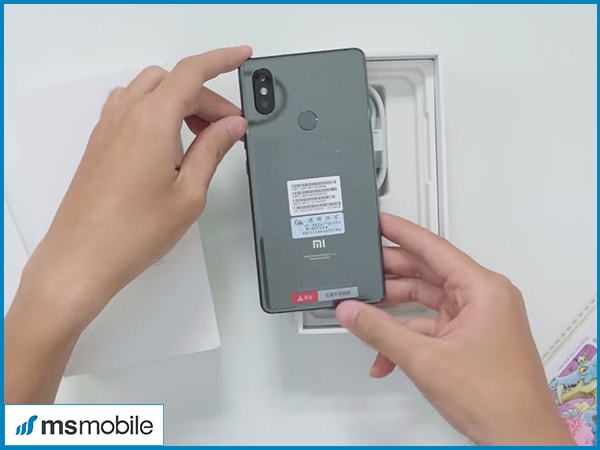 Mua Xiaomi Mi 8, Mi 8 Explorer Edition, Mi 8 SE tại MSmobile