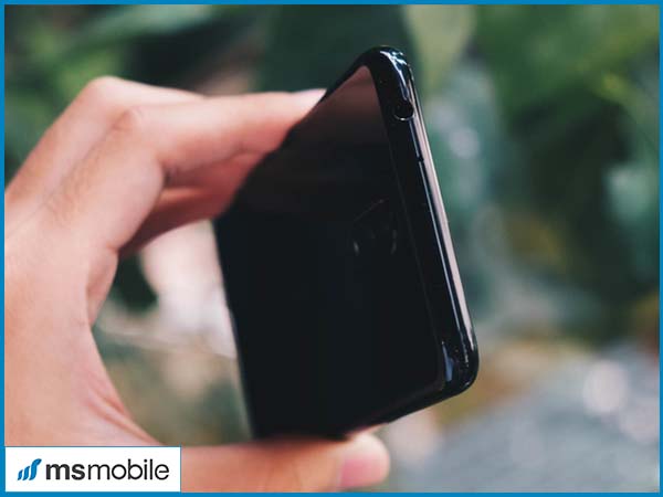 Giá bán của Nokia X5