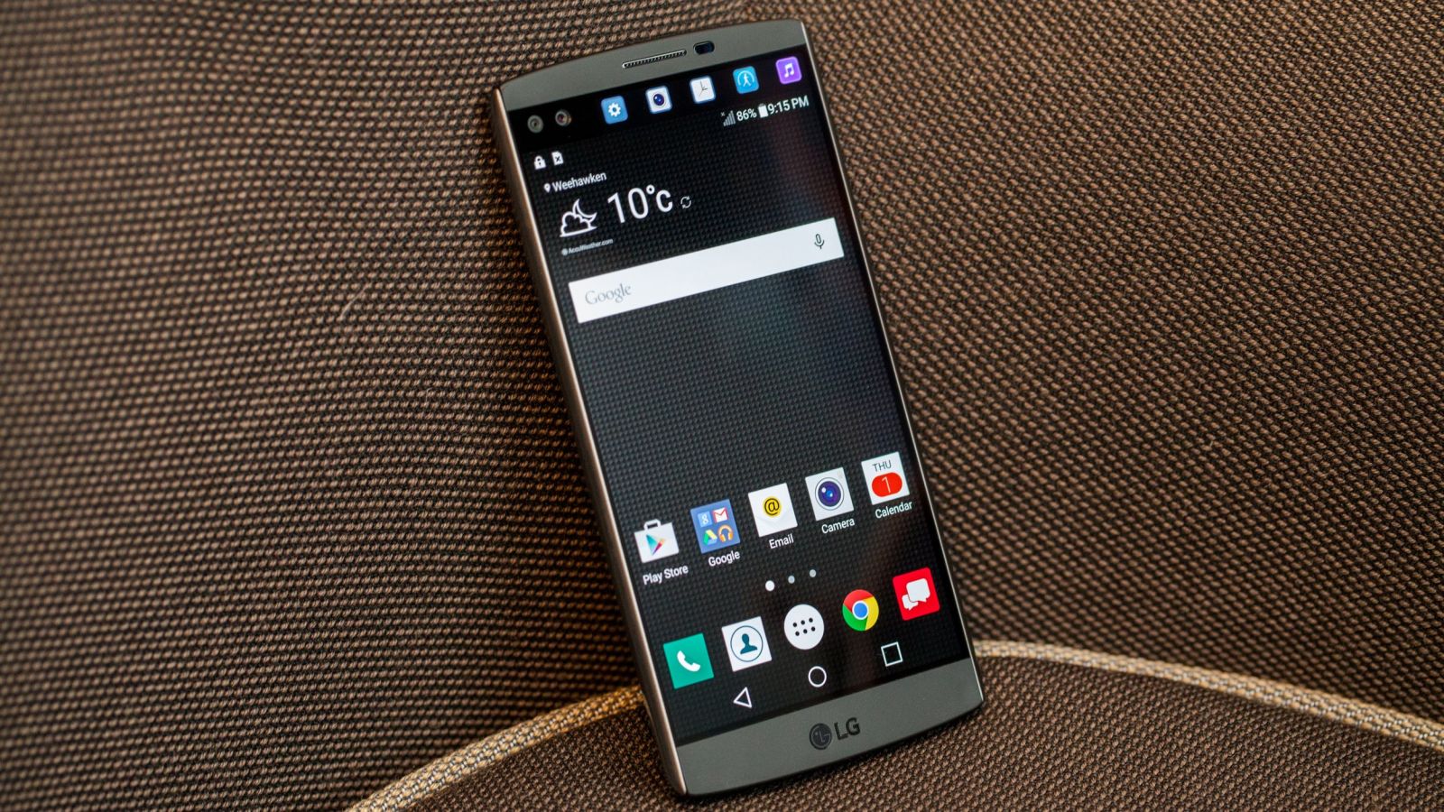 Mua A7 phiên bản 2016 hay LG V10 cũ phân khúc chưa đến 7 triệu đồng
