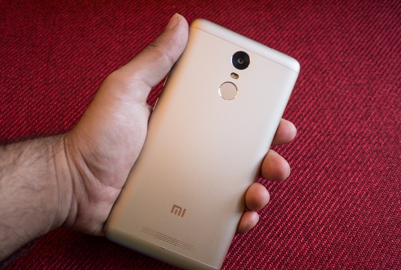 Đánh giá thiết kế Xiaomi Redmi Note 3 Pro: Bước tiến vào thế giới kim loại nguyên khối