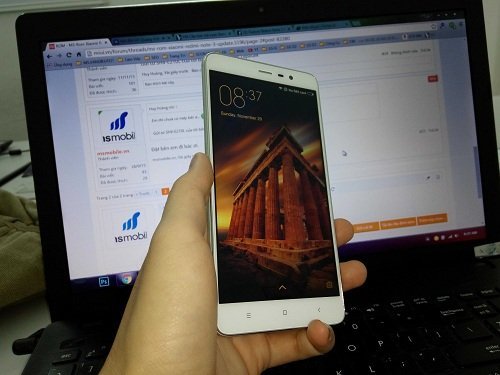 Xiaomi Redmi Note 3 vs Samsung Galaxy S5 Au: Bạn nên mua smartphone nào?