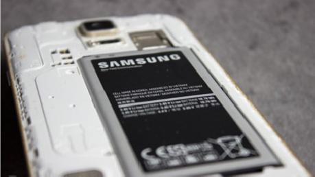 Thay pin điện thoại Samsung Galaxy S7 Egde ở địa chỉ nào uy tín?
