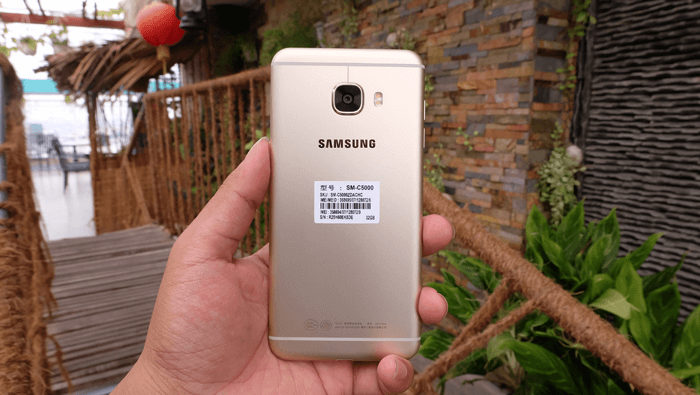 Trên tay Samsung Galaxy C5–chiếc smartphone kim loại đẹp nhất của Samsung